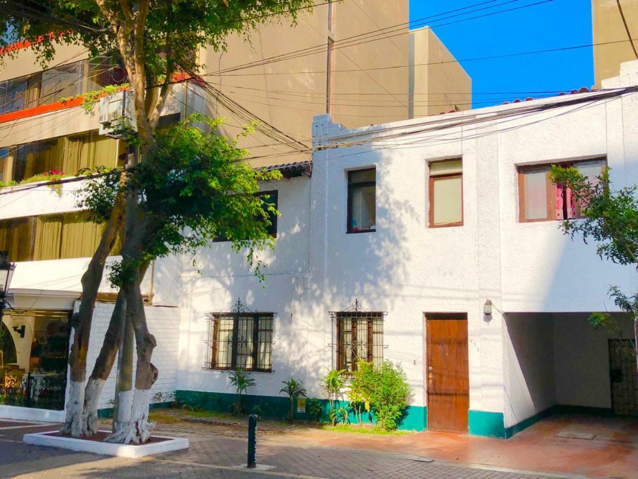 Backpackers Miraflores Pensión *
